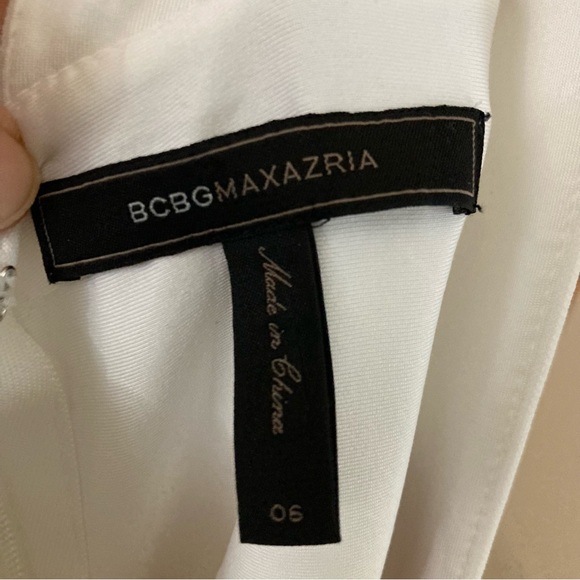 BCBGMAXAZRIA WHITE FORMAL DRESS, SIZE 6 - Picture 3 of 4